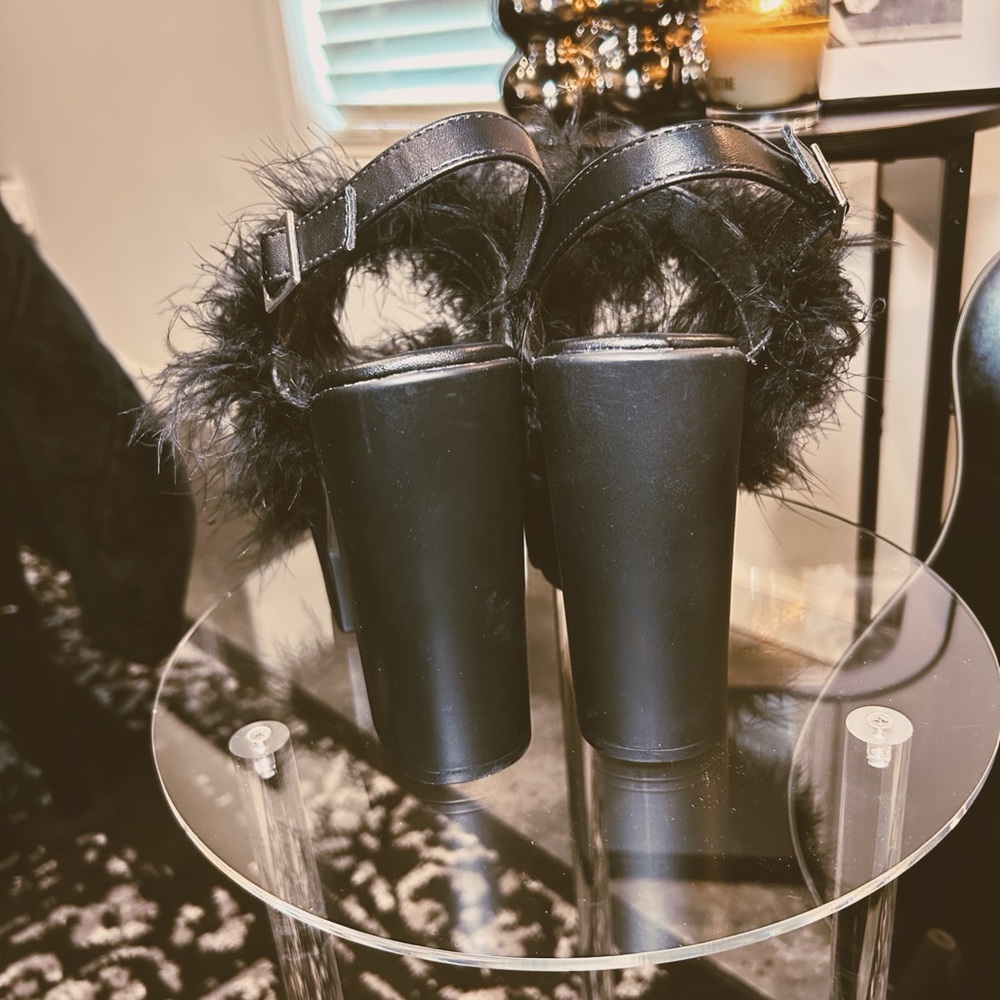Platform Feather Heels | Mata X Dolls Kill | SIZE 9 - Picture 4 of 6